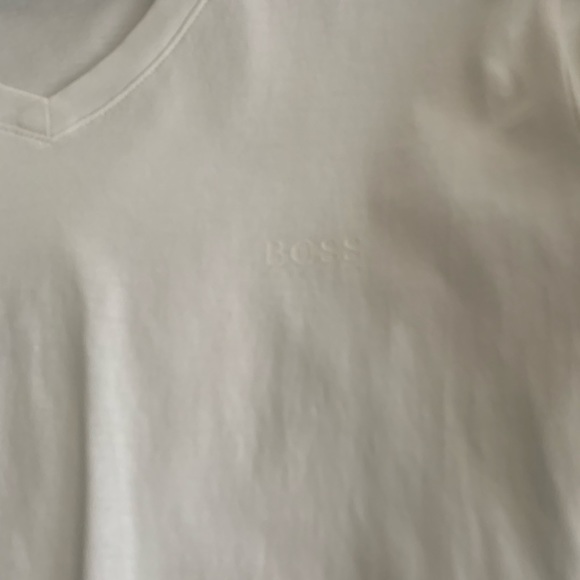 New Men’s Boss Tee White Size M. It’s comfortable and very stylish & slim fit. - Picture 10 of 10